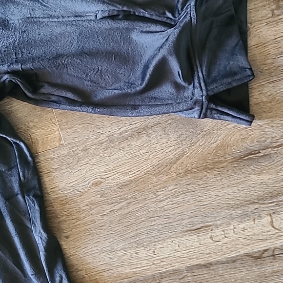 CROFT & BARROW BRAND WOMEN'S PLUS SIZE BLACK LUSH VELOUR 1/4 ZIP JACKET SIZE XL - Picture 10 of 10